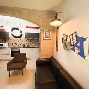  Appartamento Incortedafabio Design Flat With Bikes